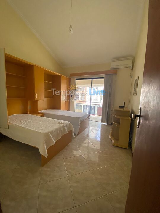 Casa para alquiler de vacaciones em Governador Celso Ramos (Praia de Palmas)