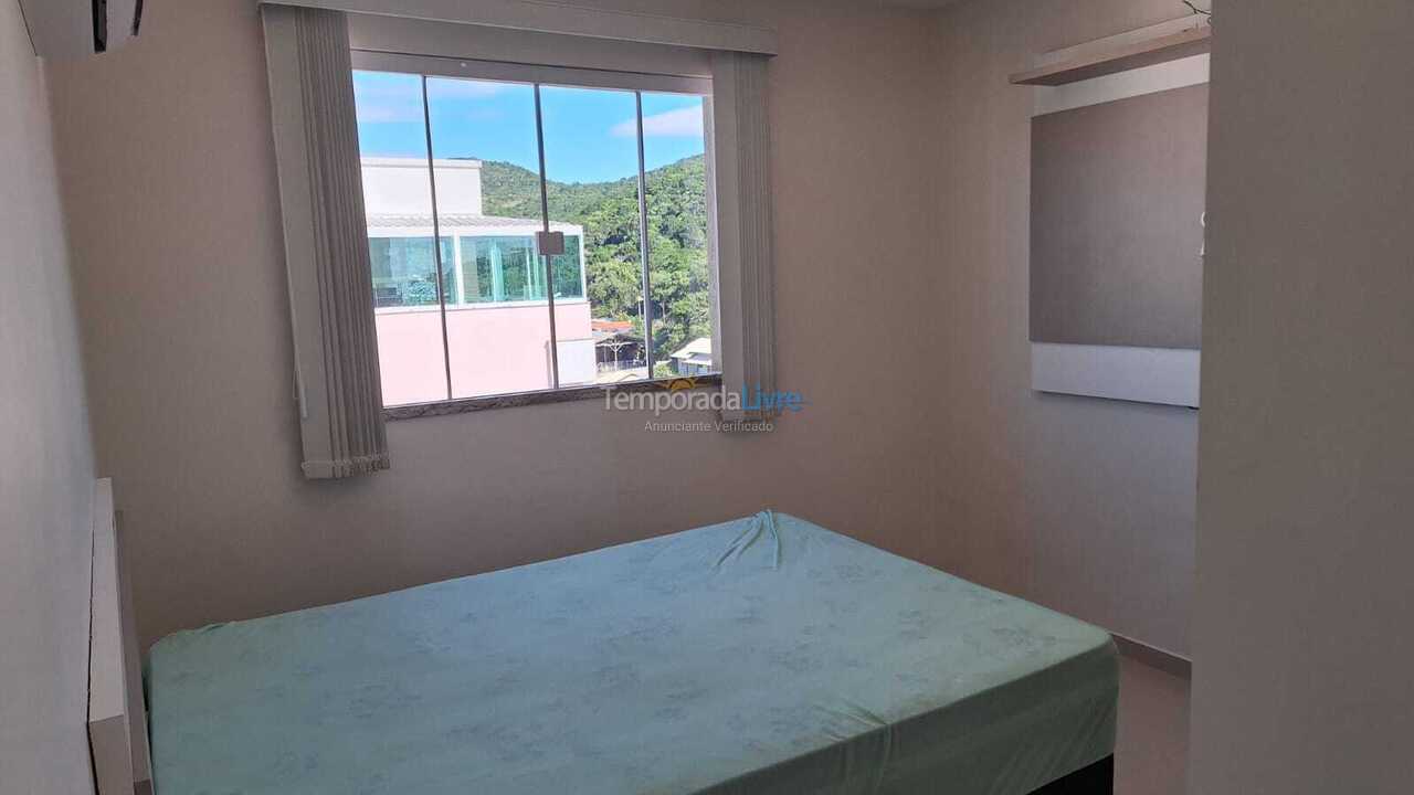 Apartamento para alquiler de vacaciones em Bombinhas (Praia de Bombas)