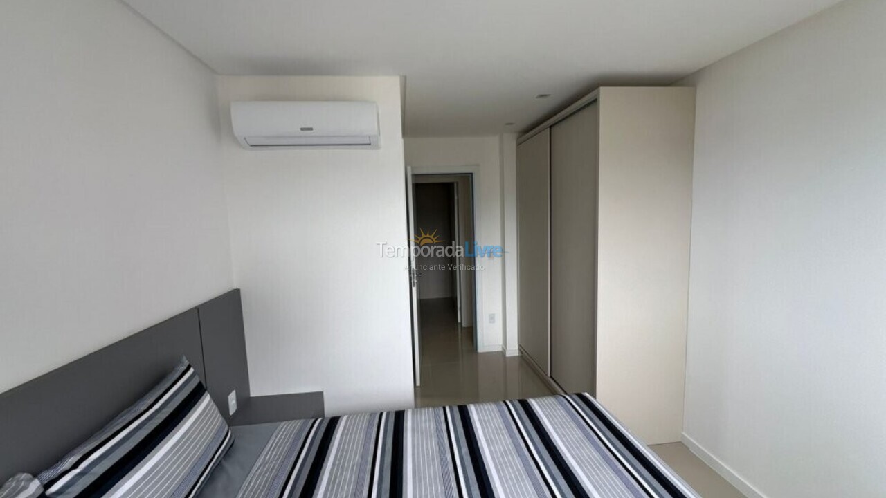 Apartment for vacation rental in Itapema (Tabuleiro dos Oliveiras)