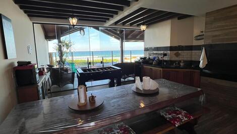 Cómoda casa frente al mar en Bombas