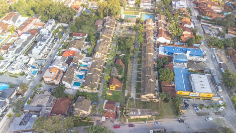 2 bedrooms with shared pool available for New Year's Eve