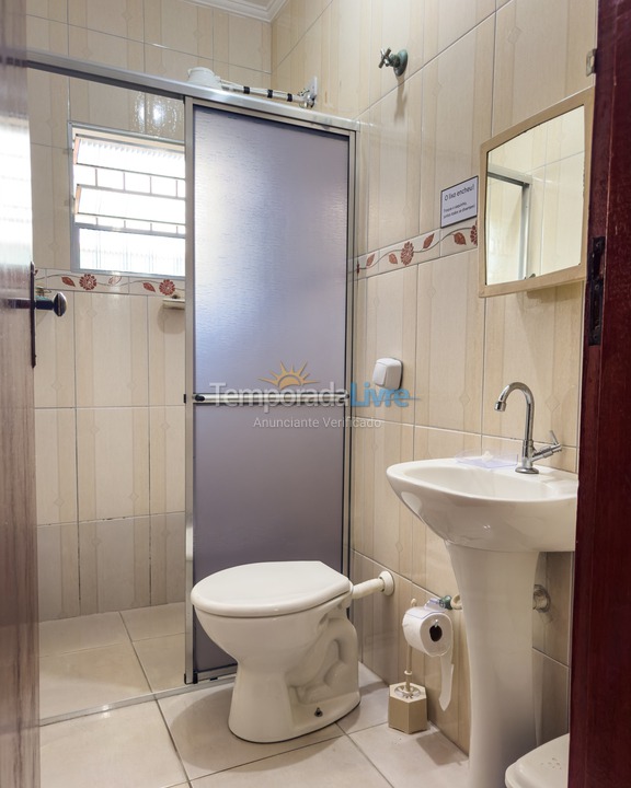 Casa para aluguel de temporada em Mongaguá (Jardim Praia Grande)