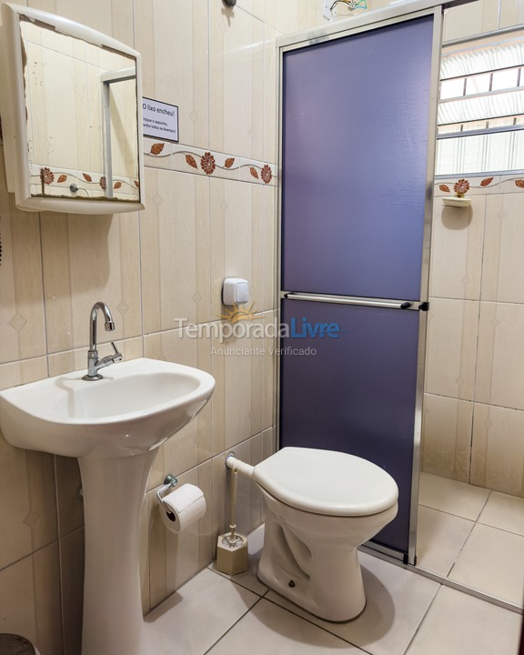 Casa para aluguel de temporada em Mongaguá (Jardim Praia Grande)