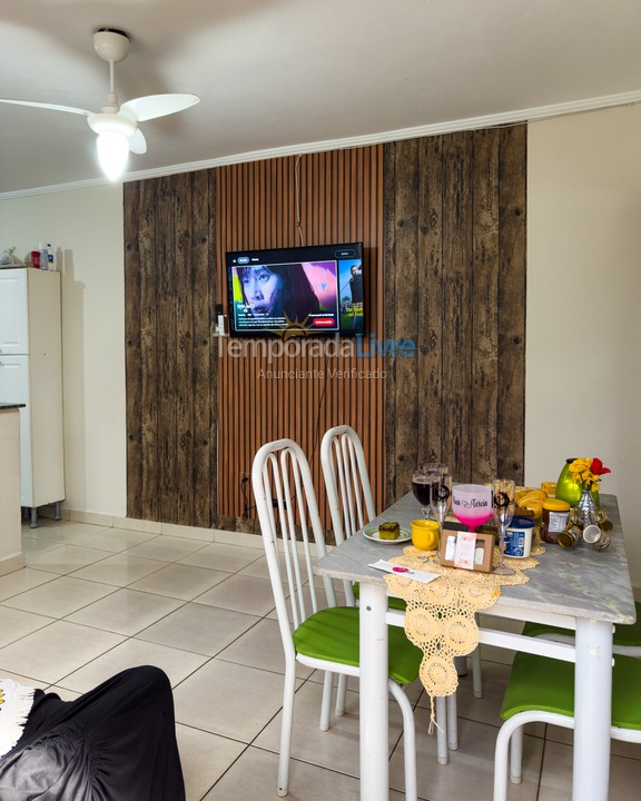 Casa para aluguel de temporada em Mongaguá (Jardim Praia Grande)