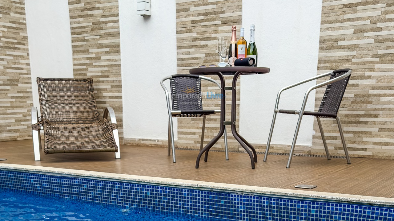 Casa para aluguel de temporada em Mongaguá (Jardim Praia Grande)