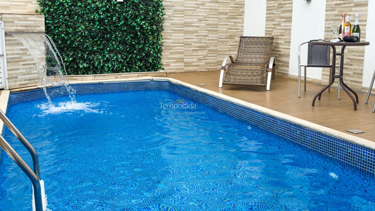 Casa para aluguel de temporada em Mongaguá (Jardim Praia Grande)