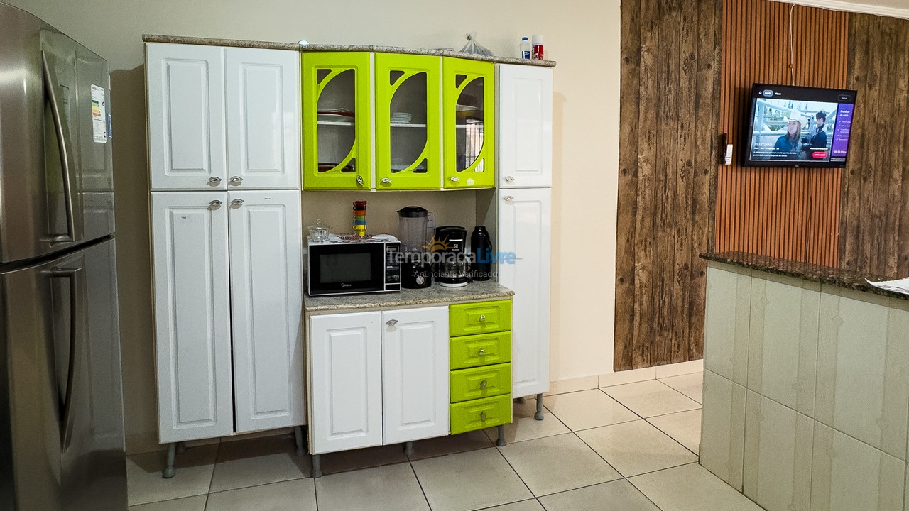 Casa para aluguel de temporada em Mongaguá (Jardim Praia Grande)