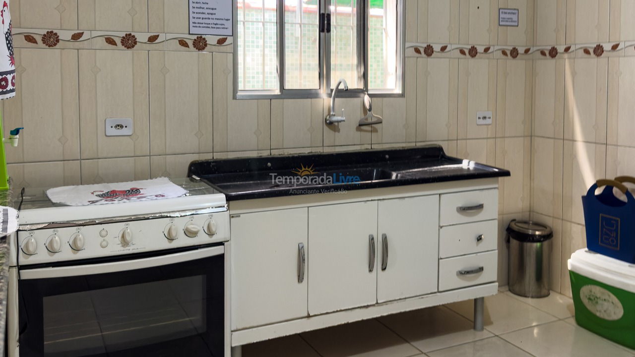 Casa para aluguel de temporada em Mongaguá (Jardim Praia Grande)