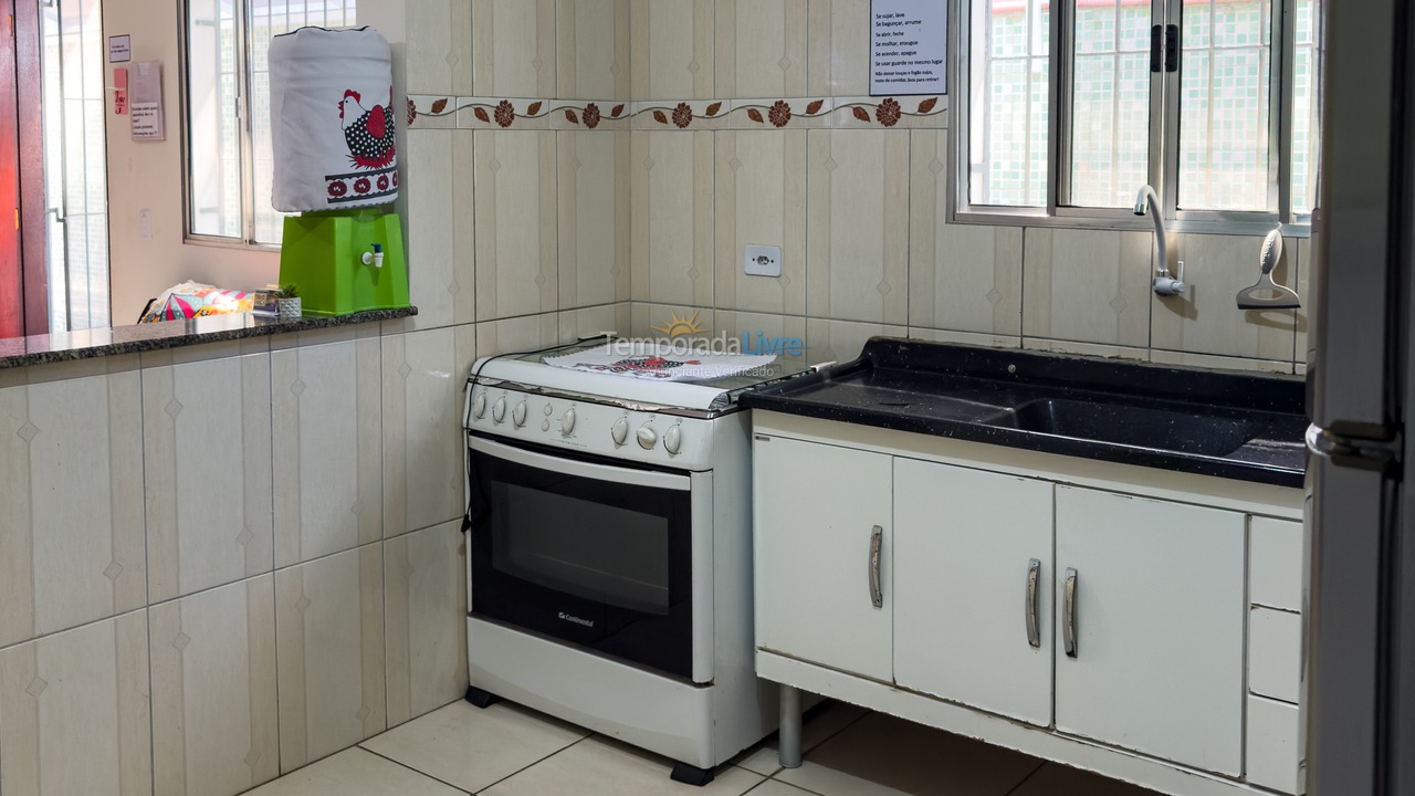 Casa para aluguel de temporada em Mongaguá (Jardim Praia Grande)