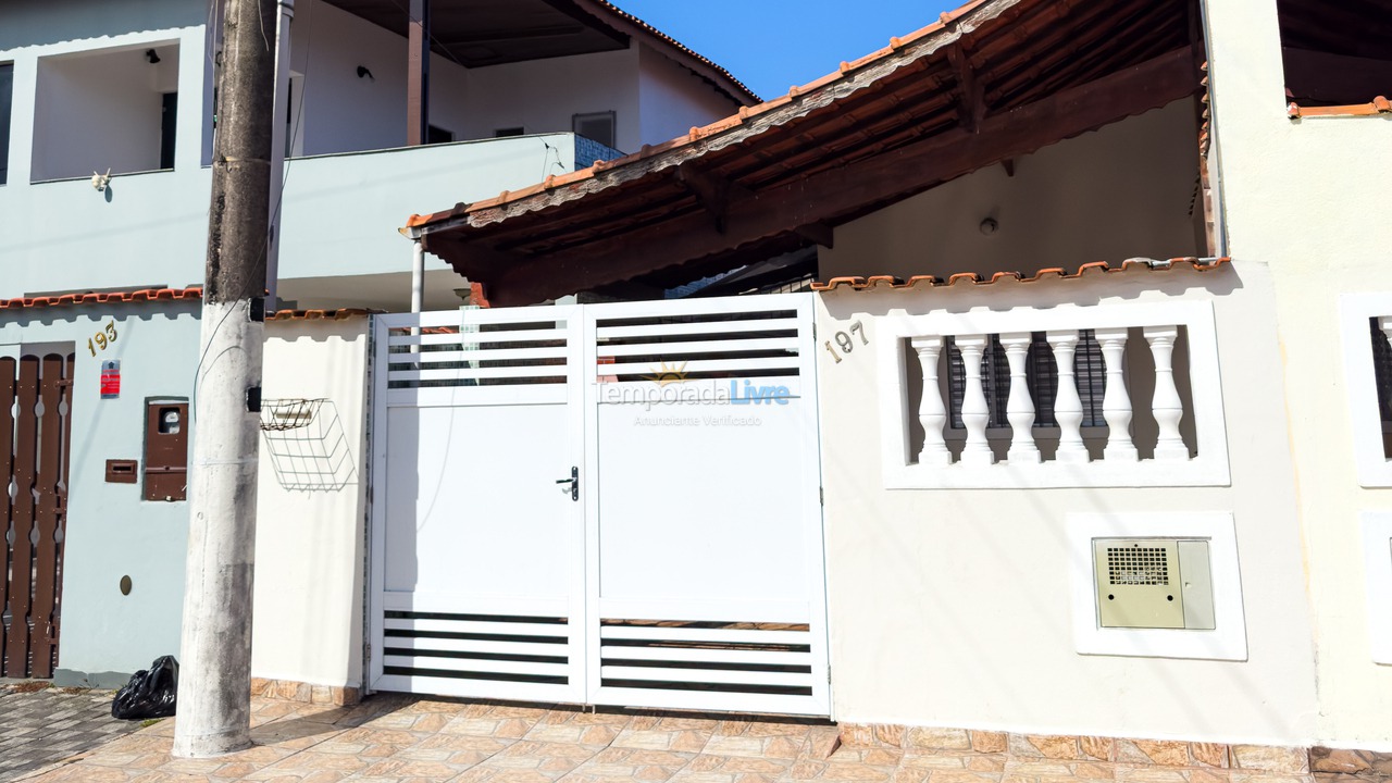 Casa para aluguel de temporada em Mongaguá (Jardim Praia Grande)