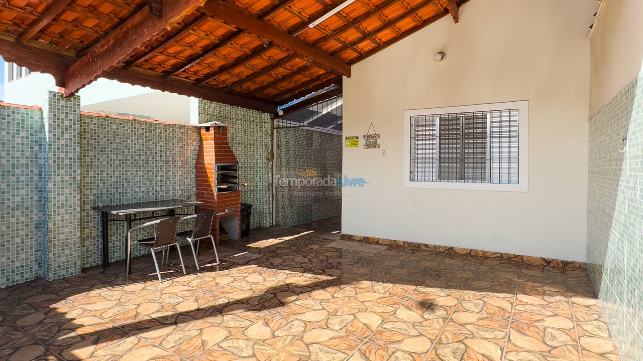 Casa para aluguel de temporada em Mongaguá (Jardim Praia Grande)