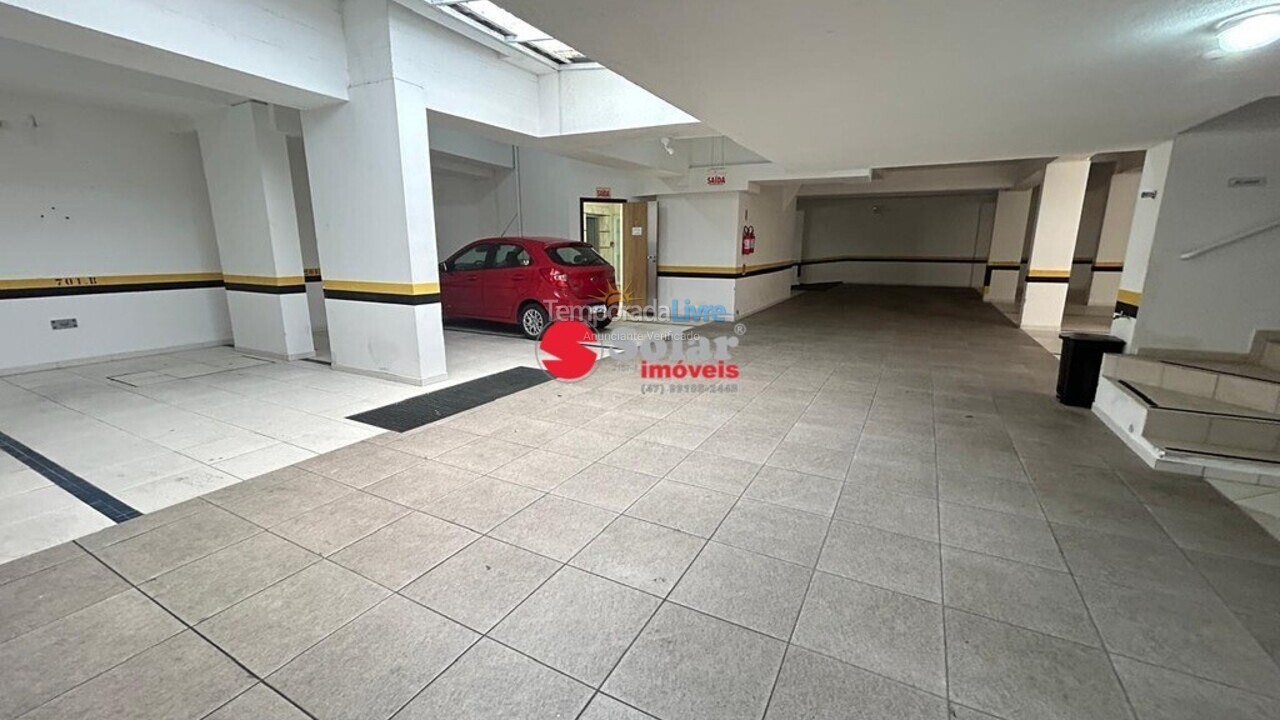 Apartamento para aluguel de temporada em Itapema (Meia Praia)