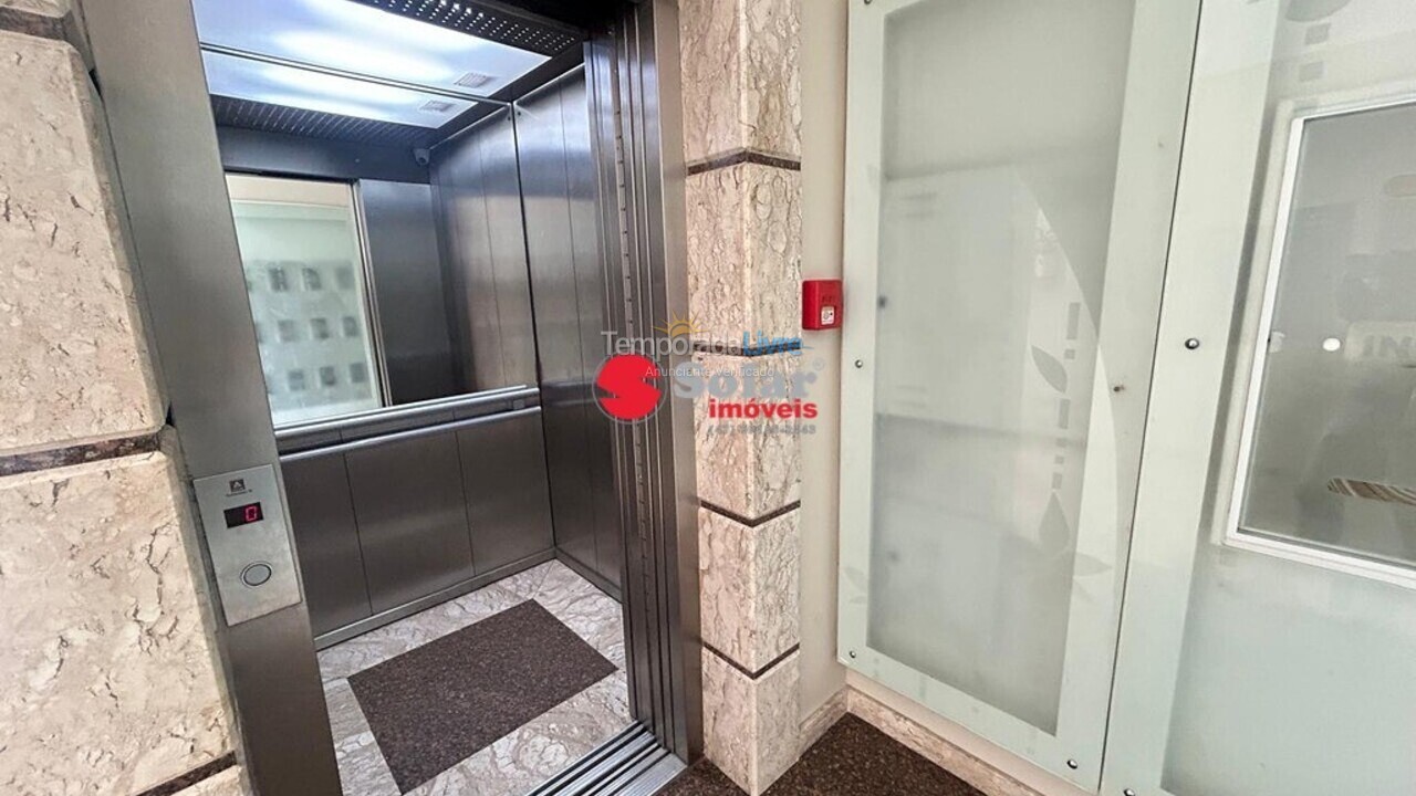 Apartamento para aluguel de temporada em Itapema (Meia Praia)