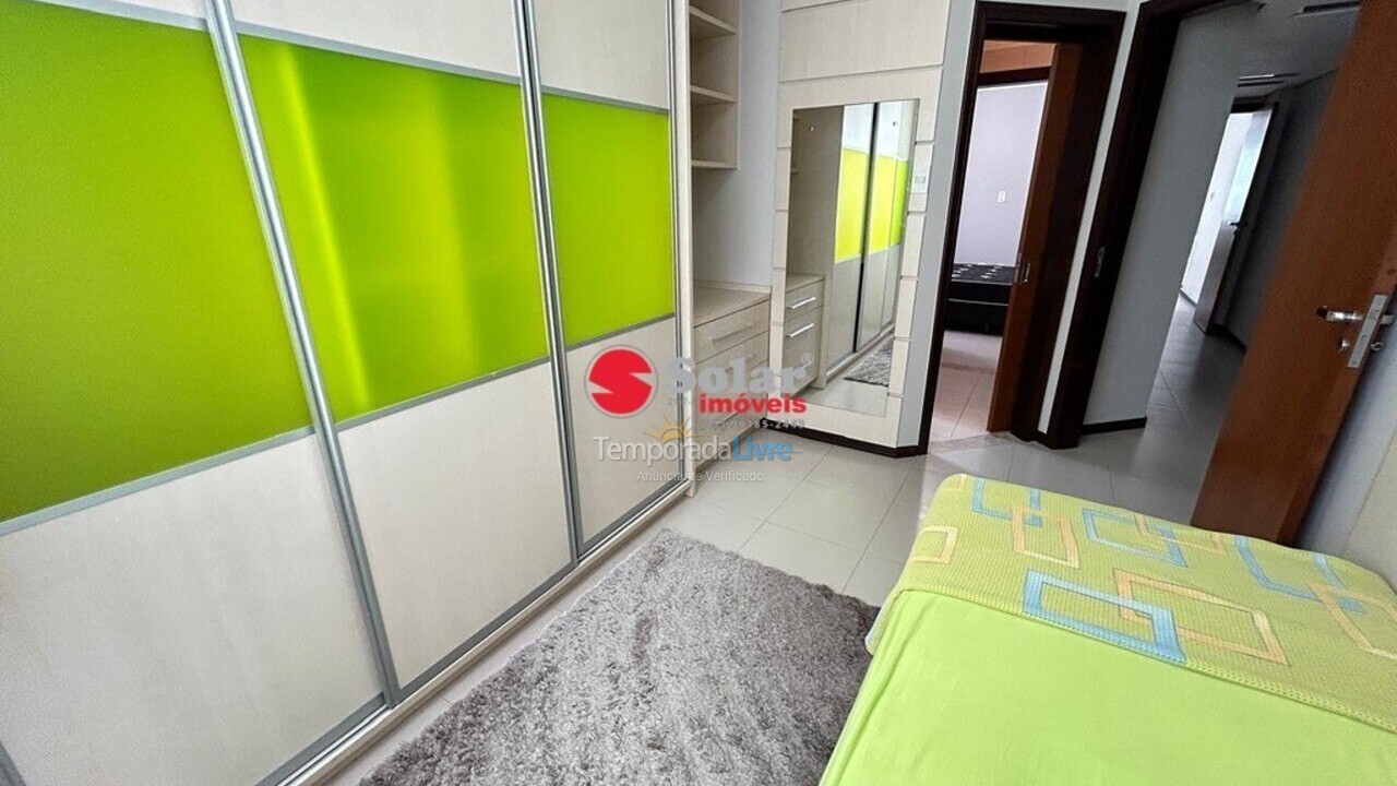 Apartamento para aluguel de temporada em Itapema (Meia Praia)