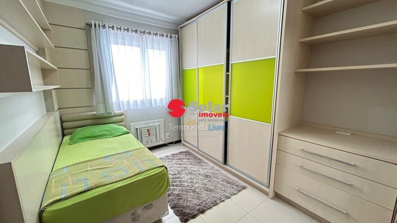 Apartamento para aluguel de temporada em Itapema (Meia Praia)