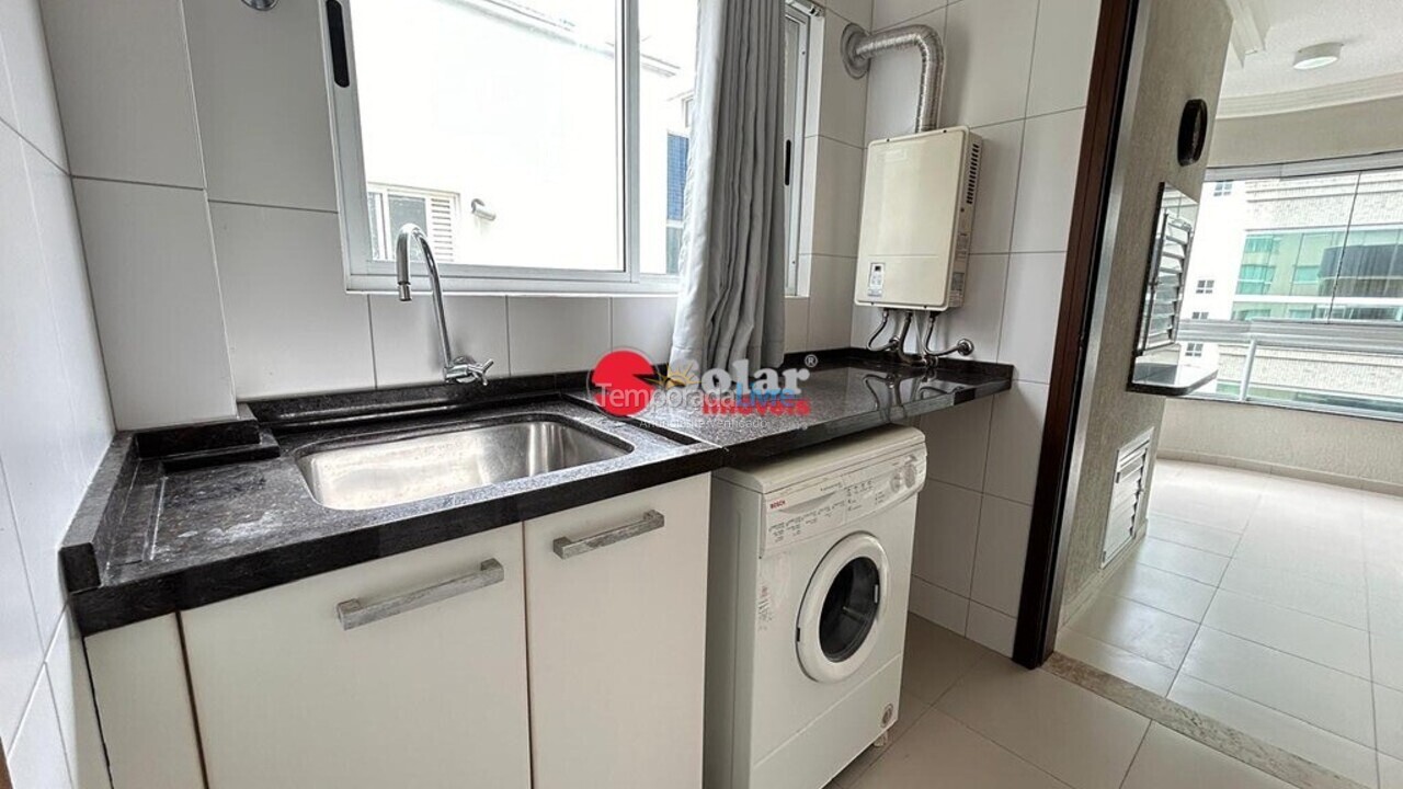 Apartamento para aluguel de temporada em Itapema (Meia Praia)