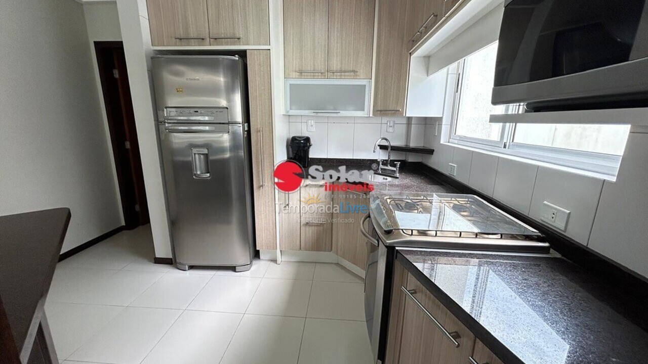 Apartamento para aluguel de temporada em Itapema (Meia Praia)