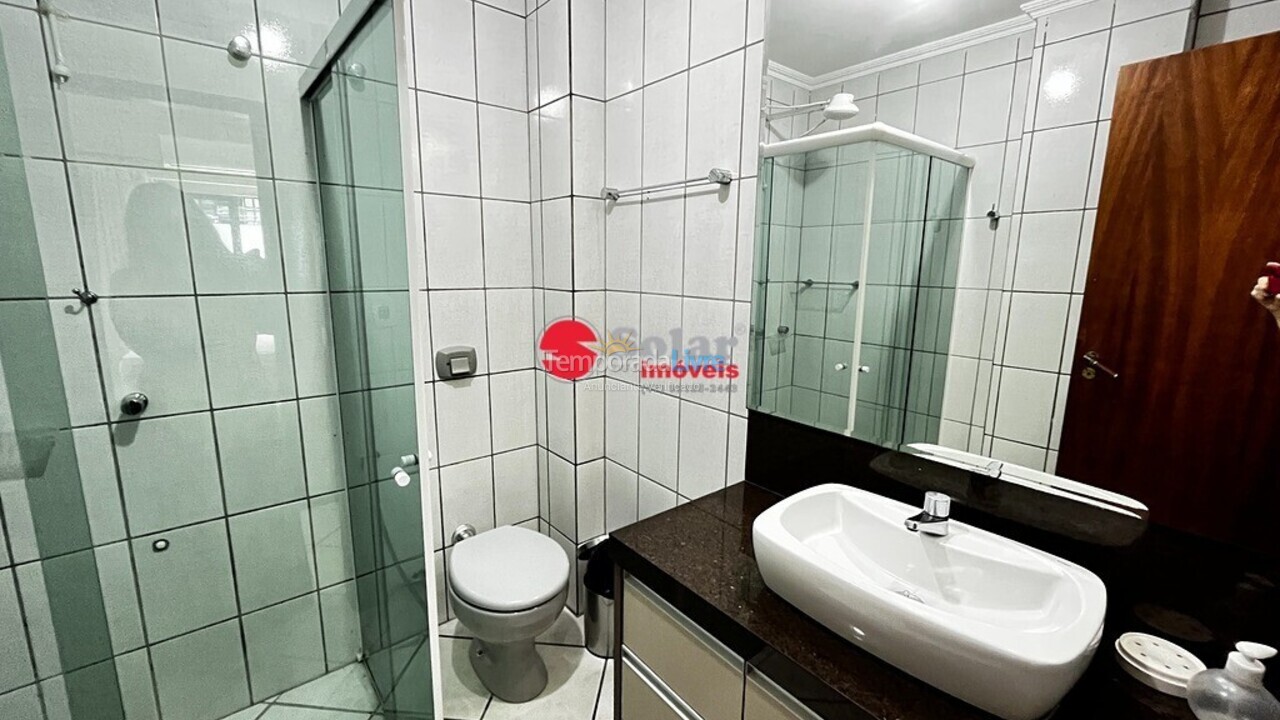 Apartamento para aluguel de temporada em Itapema (Meia Praia)