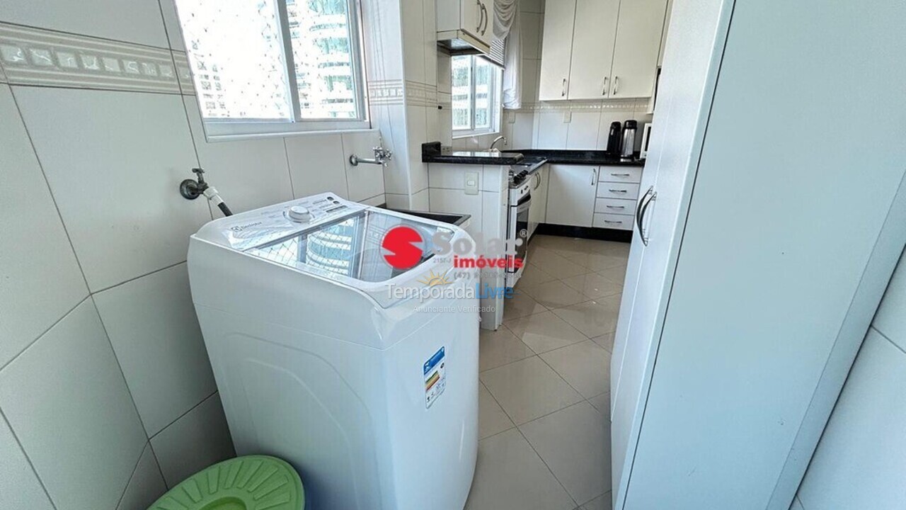 Apartamento para aluguel de temporada em Itapema (Meia Praia)