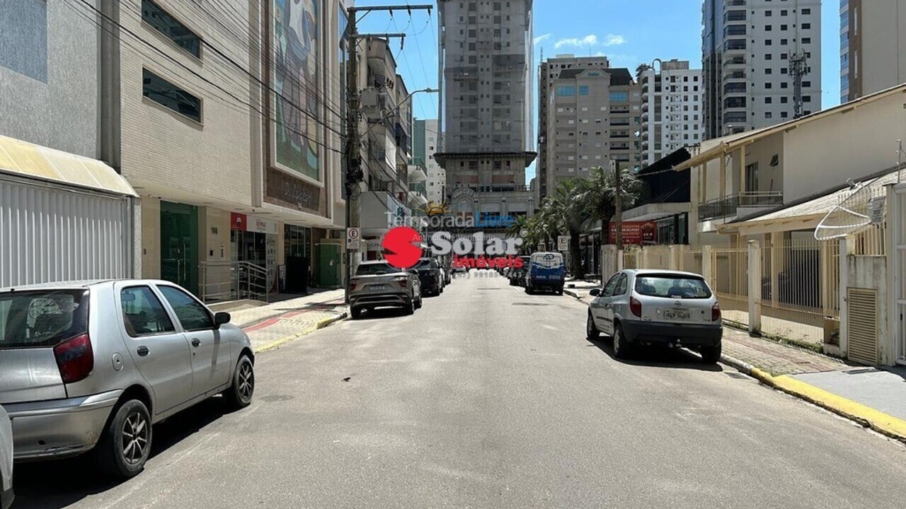 Apartamento para aluguel de temporada em Itapema (Meia Praia)