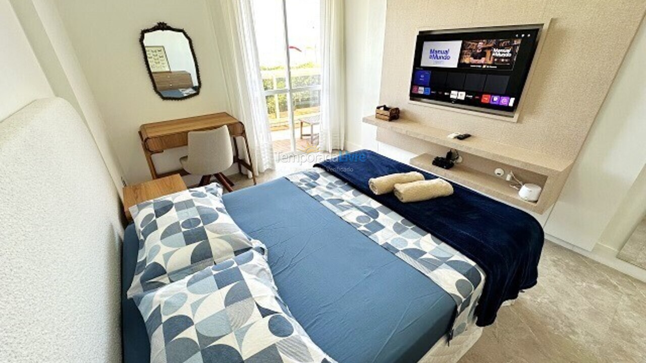 Apartamento para aluguel de temporada em Florianópolis (Praia Brava)