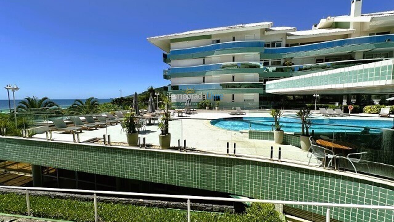 Apartamento para aluguel de temporada em Florianópolis (Praia Brava)