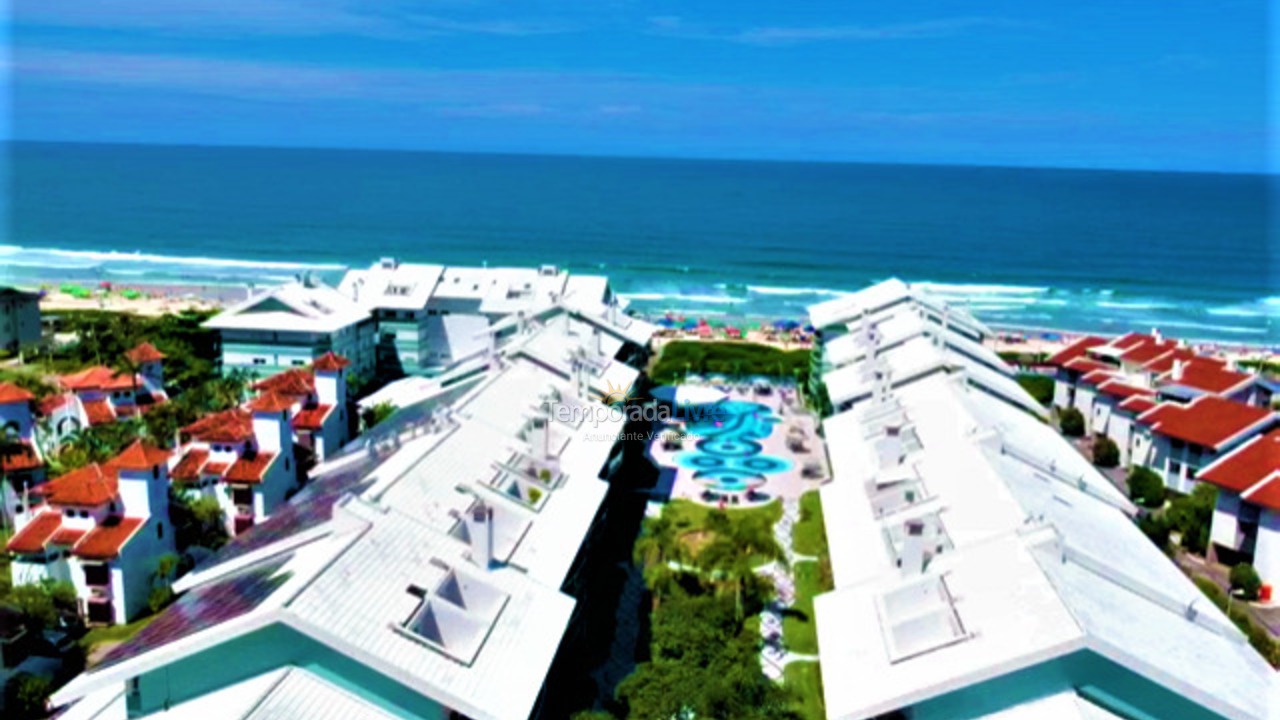 Apartamento para aluguel de temporada em Florianópolis (Praia Brava)