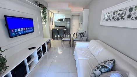 Excelente departamento a una cuadra del mar.