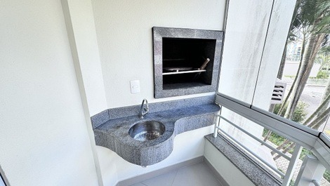 Excelente departamento a una cuadra del mar.