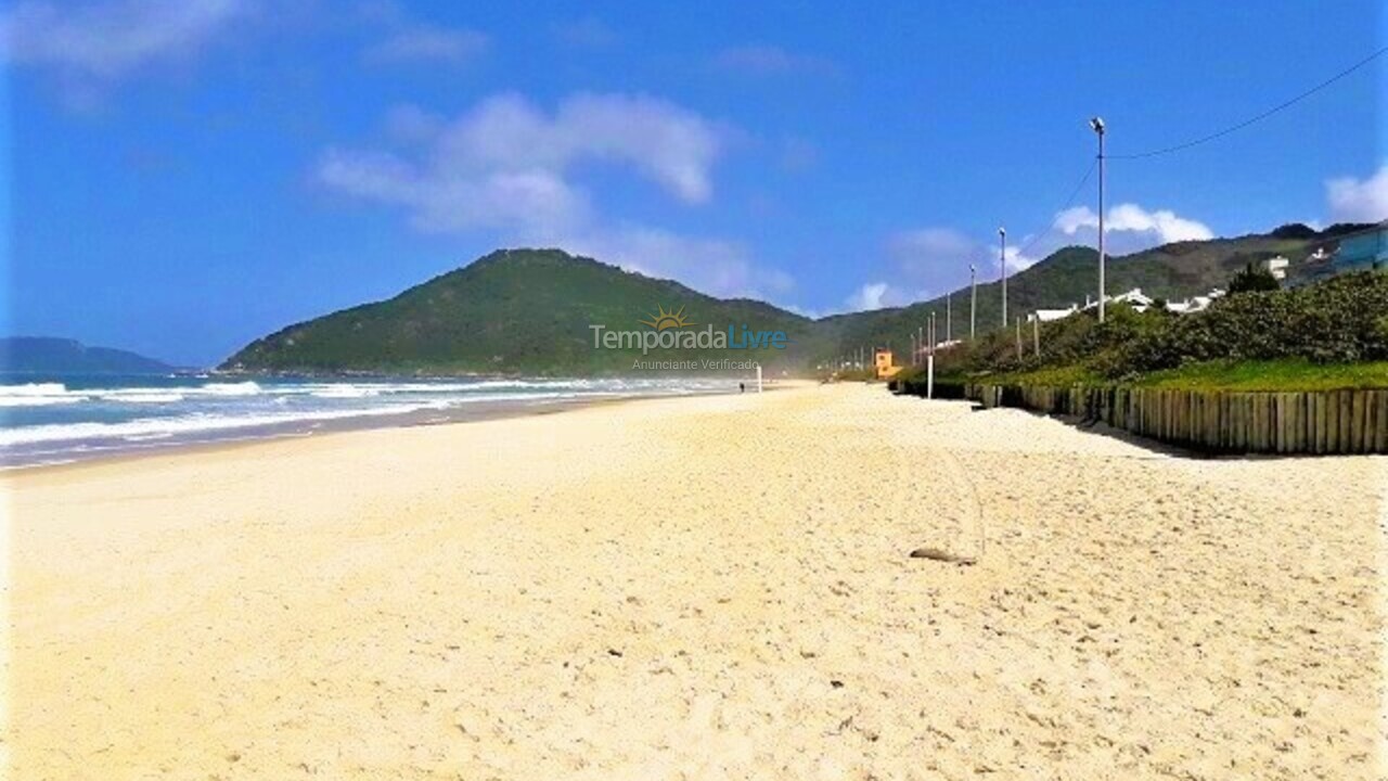 Apartment for vacation rental in Florianópolis (Praia Brava)