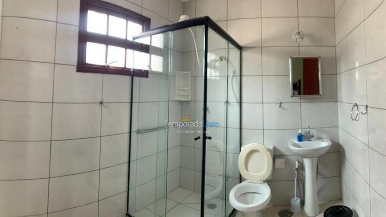 Casa para aluguel de temporada em Caraguatatuba (Martim de Sá)