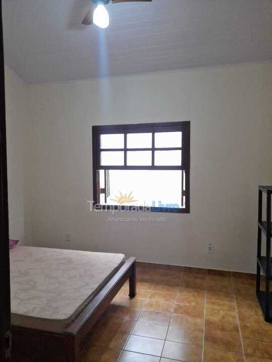 Casa para aluguel de temporada em Caraguatatuba (Martim de Sá)