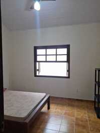 Chalé Caraguá- 4 pessoas