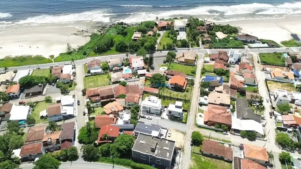 Apartment for vacation rental in São Francisco do Sul (Ubatuba)