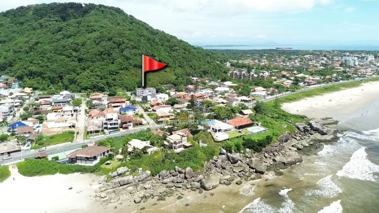 Apartment for vacation rental in São Francisco do Sul (Ubatuba)