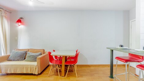 Apartment 300m from Porto Barra Beach