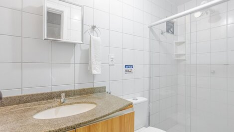 Apartment 300m from Porto Barra Beach