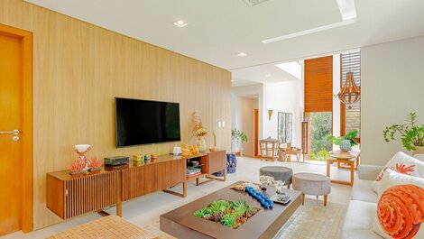 Excellent 5-Suite House with Maid - Praia do Forte