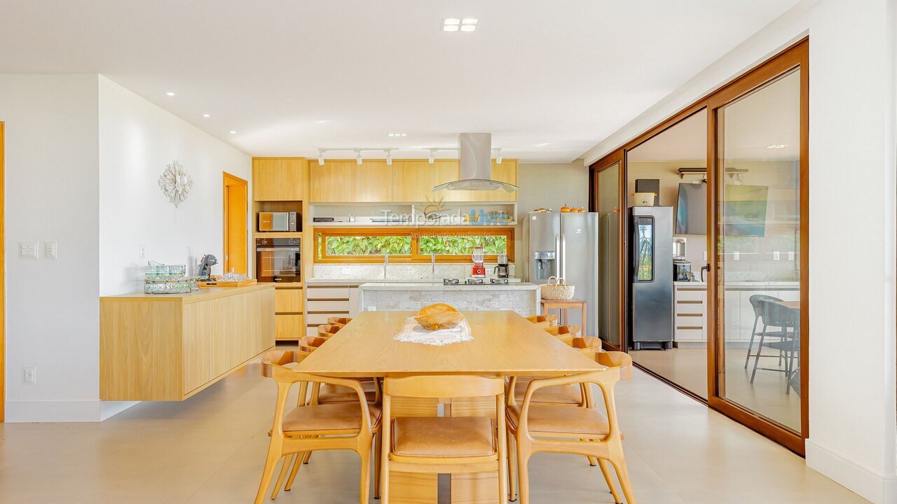 Casa para aluguel de temporada em Mata de São João (Praia do Forte)