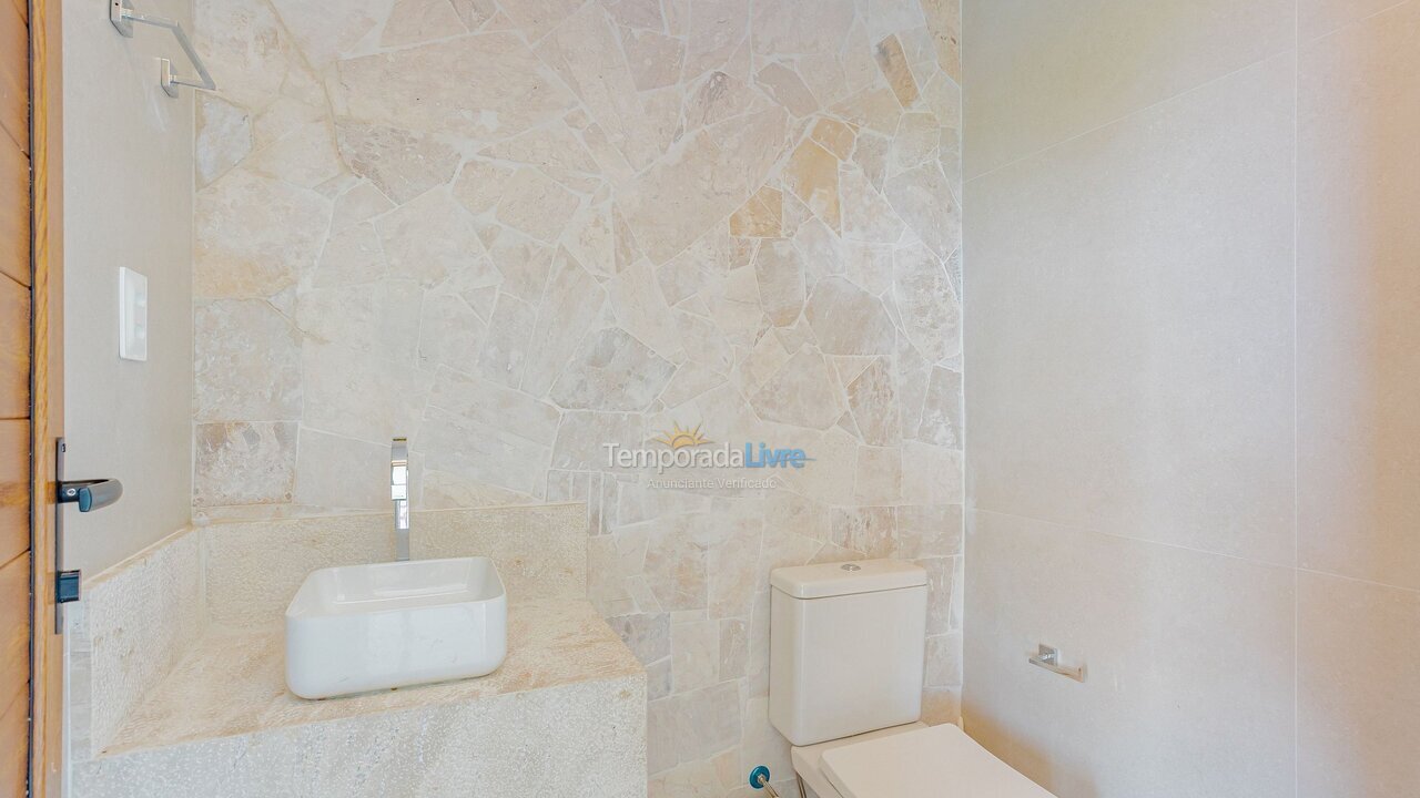 Casa para aluguel de temporada em Mata de São João (Praia do Forte)