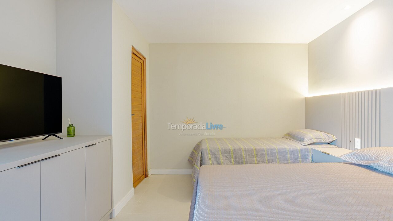 Casa para aluguel de temporada em Mata de São João (Praia do Forte)