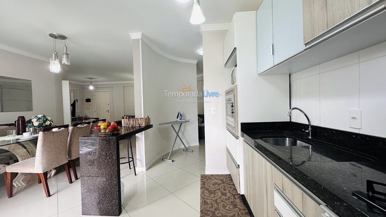 Apartamento para aluguel de temporada em Bombinhas (Praia de Bombas)