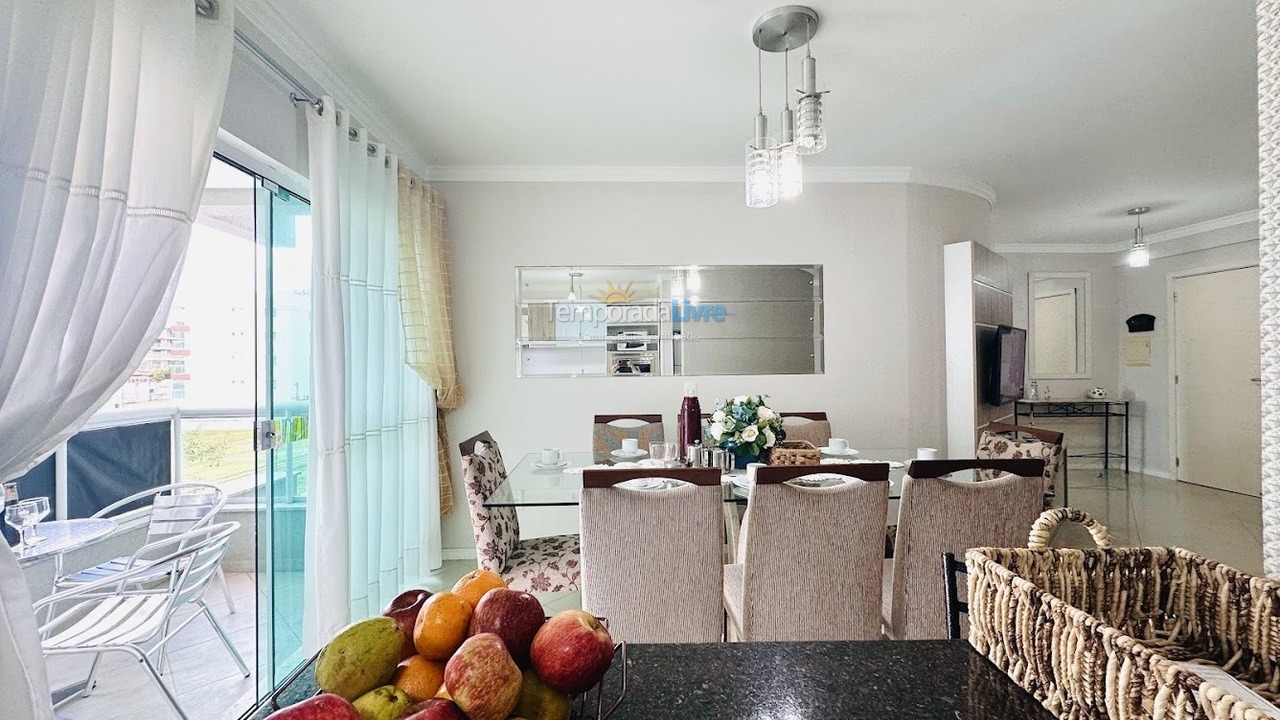 Apartamento para aluguel de temporada em Bombinhas (Praia de Bombas)