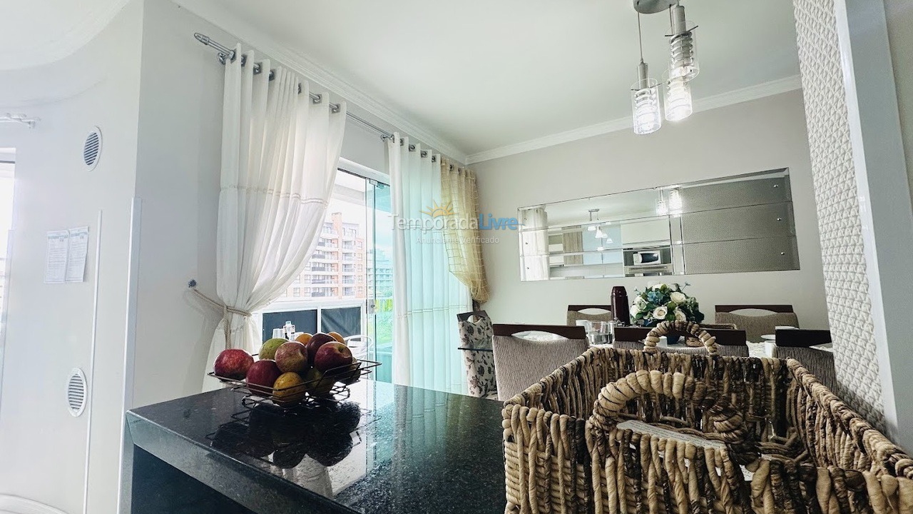 Apartamento para aluguel de temporada em Bombinhas (Praia de Bombas)