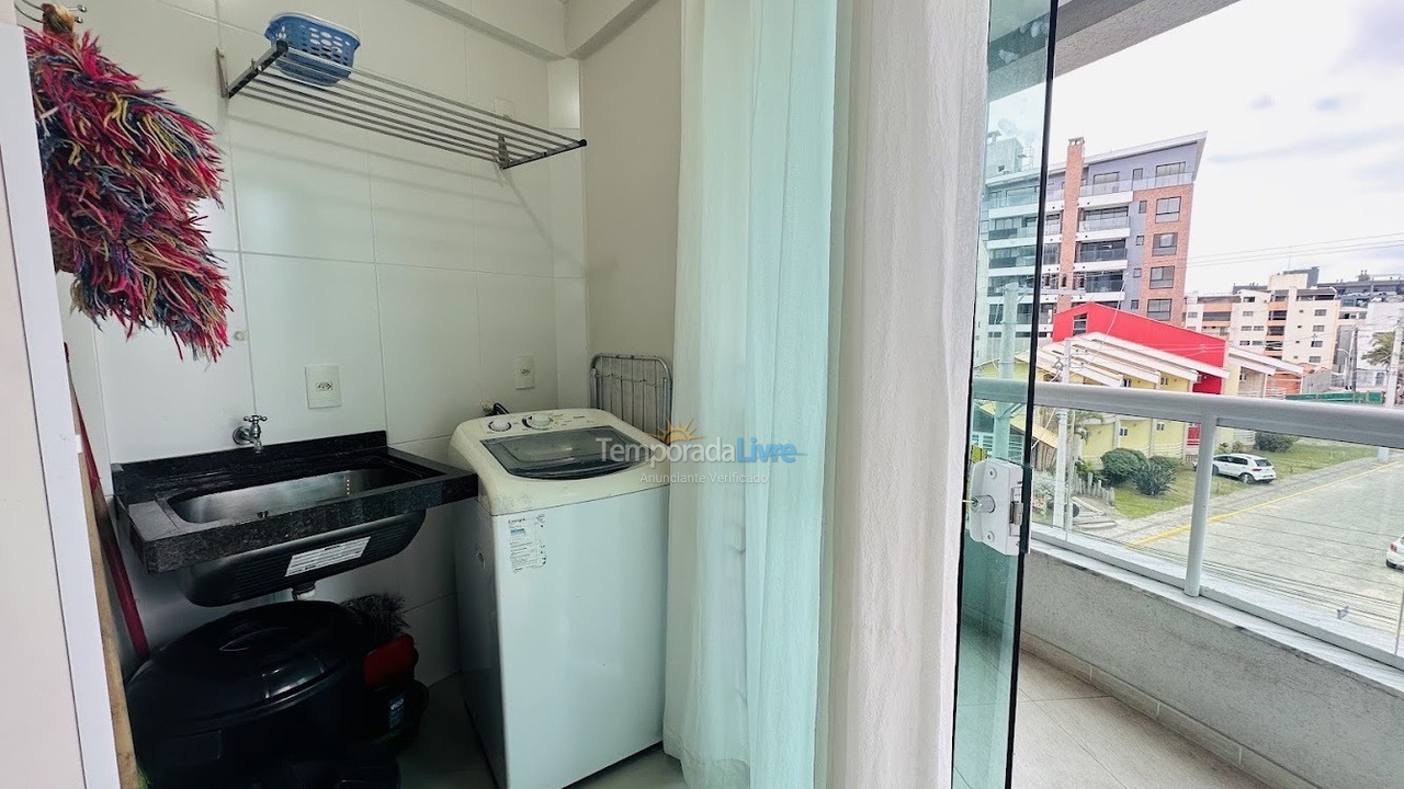 Apartamento para aluguel de temporada em Bombinhas (Praia de Bombas)