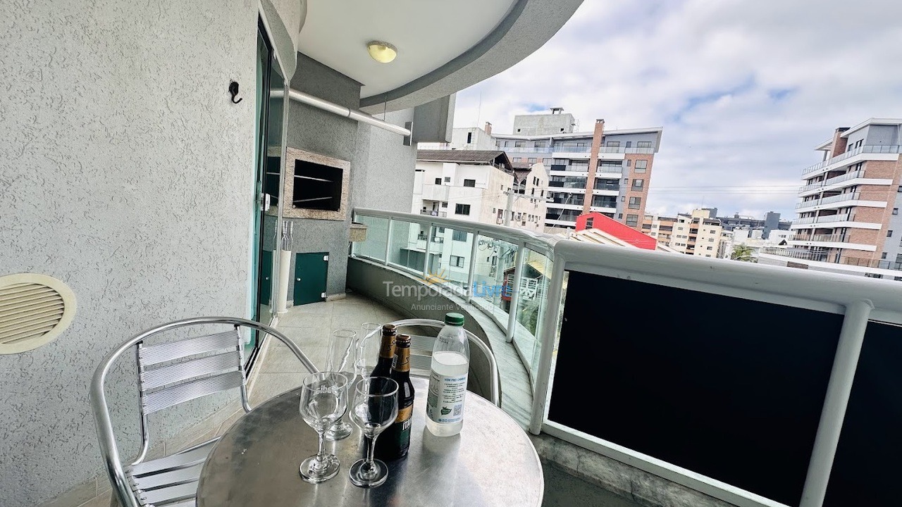 Apartamento para aluguel de temporada em Bombinhas (Praia de Bombas)