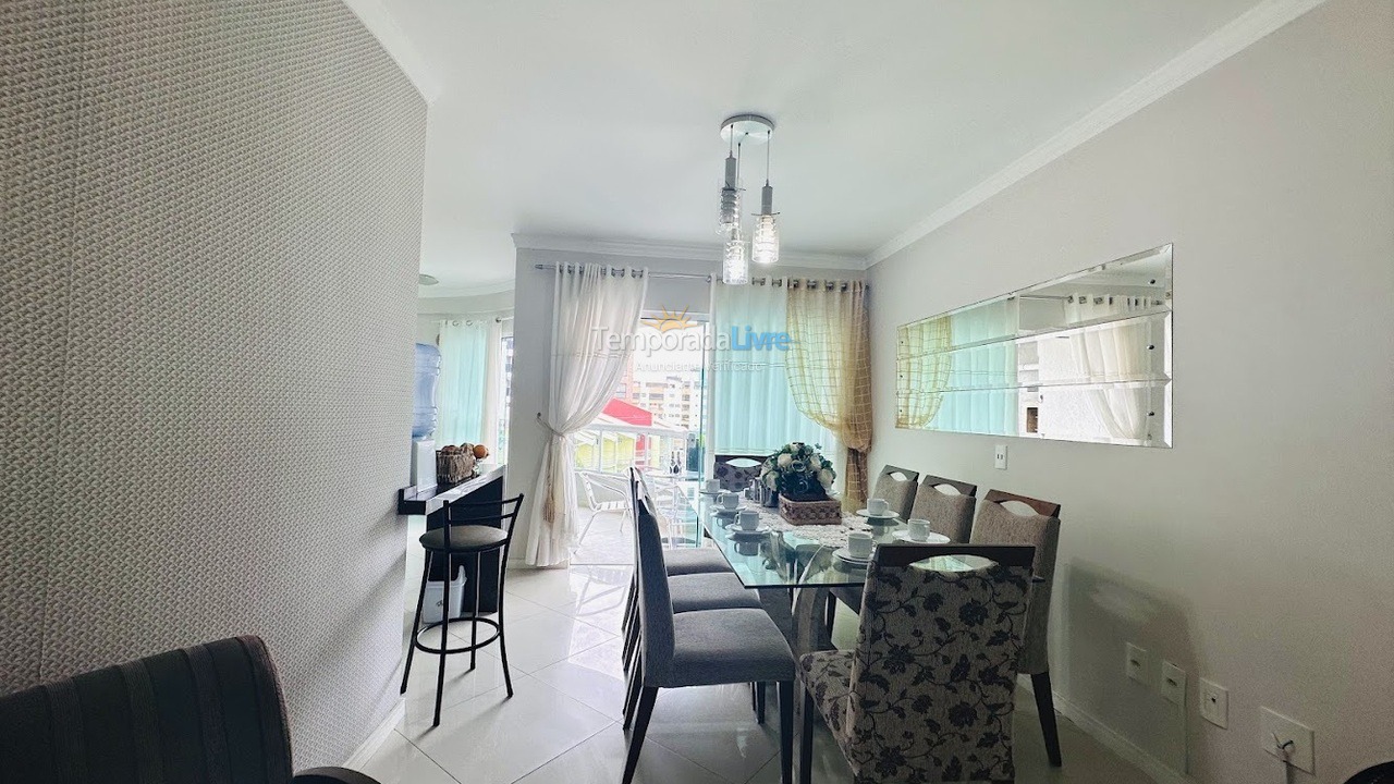 Apartamento para aluguel de temporada em Bombinhas (Praia de Bombas)