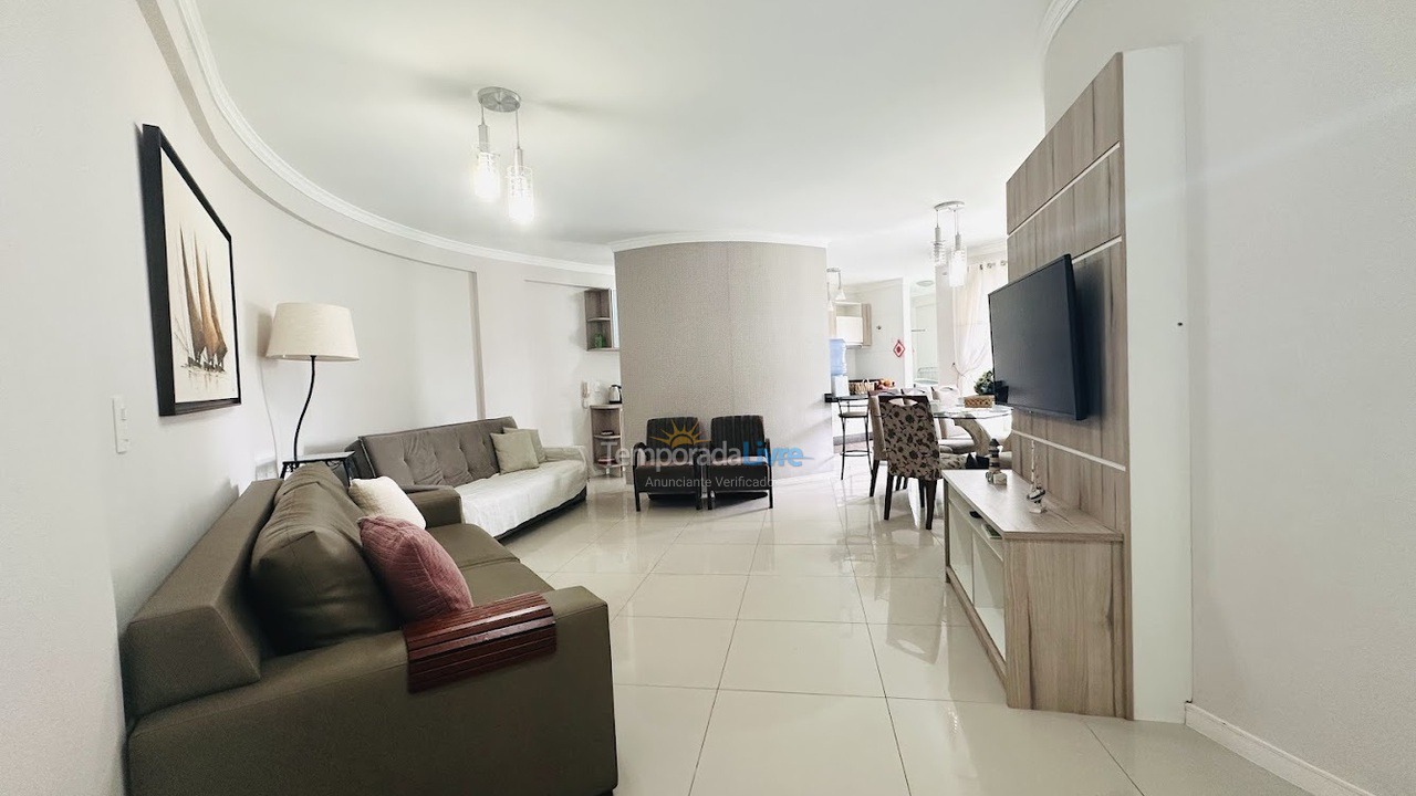 Apartamento para aluguel de temporada em Bombinhas (Praia de Bombas)