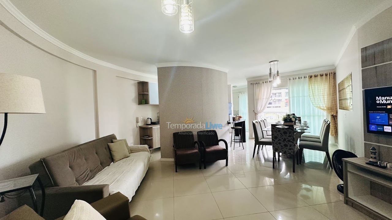 Apartamento para aluguel de temporada em Bombinhas (Praia de Bombas)