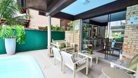 Vacation Home with 7 Bedrooms in Jurerê Internacional